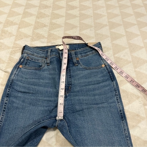 Madewell 10” high rise skinny jeans foregate wash knew rip edition - Picture 8 of 8